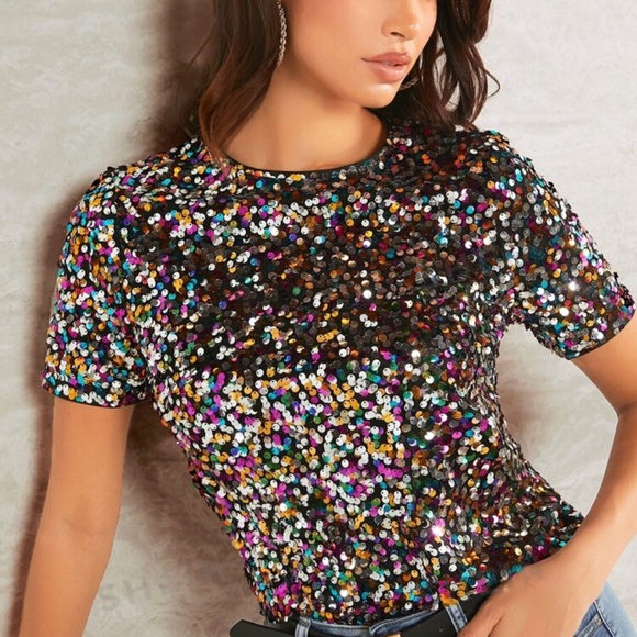 BAE Keyhole Back Sequin Top - Picture 3 of 5